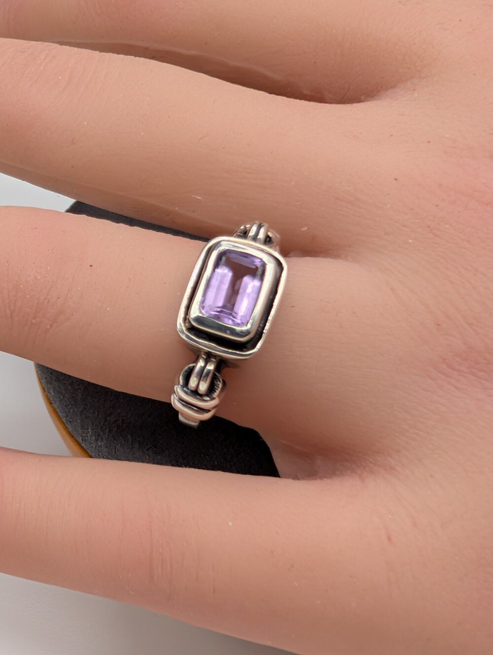 Silpada Vintage 925 Sterling Silver Amethyst Misty Morning Ring Size 6 RETIRED